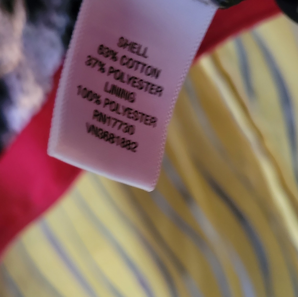 Go International red vest - Picture 5 of 8